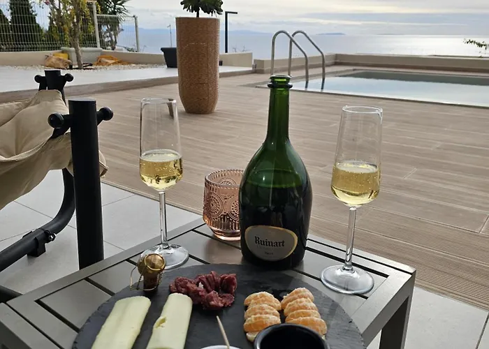 Ostriche Coast Villa Palasë